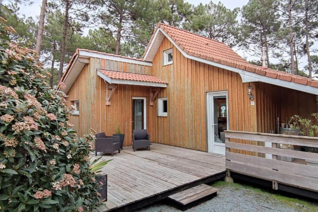 Chalet Du Bonheur - La Jenny Naturist Area Le Porge Exteriör bild