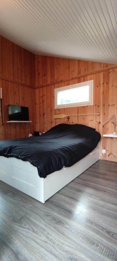 Chalet Du Bonheur - La Jenny Naturist Area Le Porge Exteriör bild